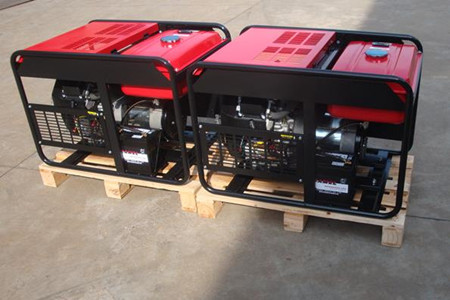 汽油發電機組在首次使用時應該注意什么？